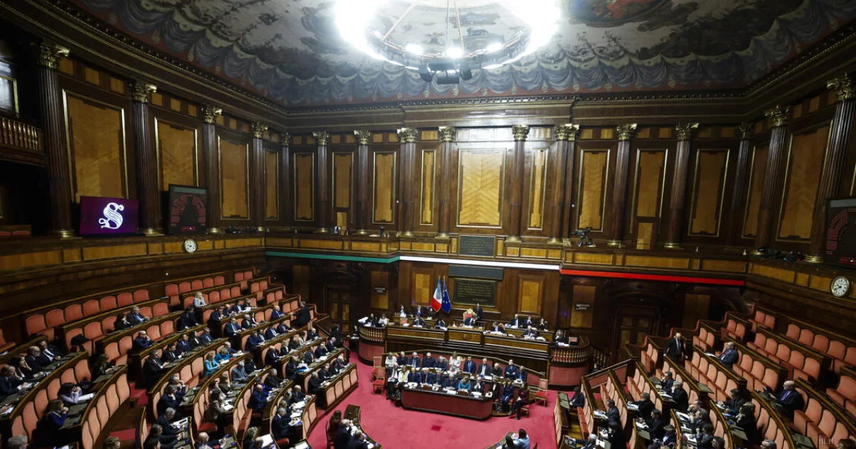 Meloni minaccia nuove tasse alle aziende che guadagnano sulla crisi dei carburanti