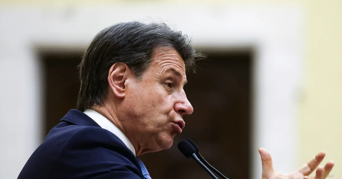 Conte attacca Meloni sul referendum: «Inganna gli italiani sulla riforma»