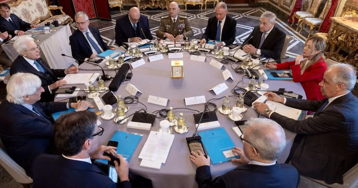 Mattarella riunisce la difesa: Italia fuori da ogni conflitto armato