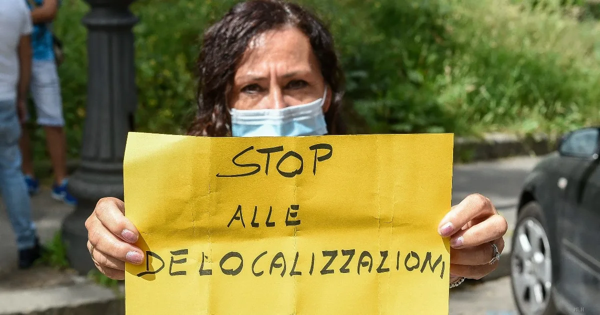 Dal trasferimento fabbriche all'Ia: come il modello economico globalizzato sta svuotando il mercato del lavoro