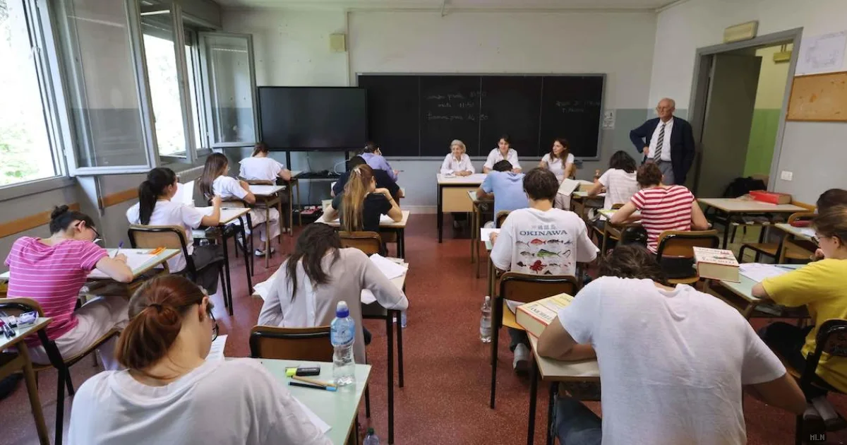 Insegnante sospeso a Firenze: relazione con alunna 16enne scoperta durante gita scolastica