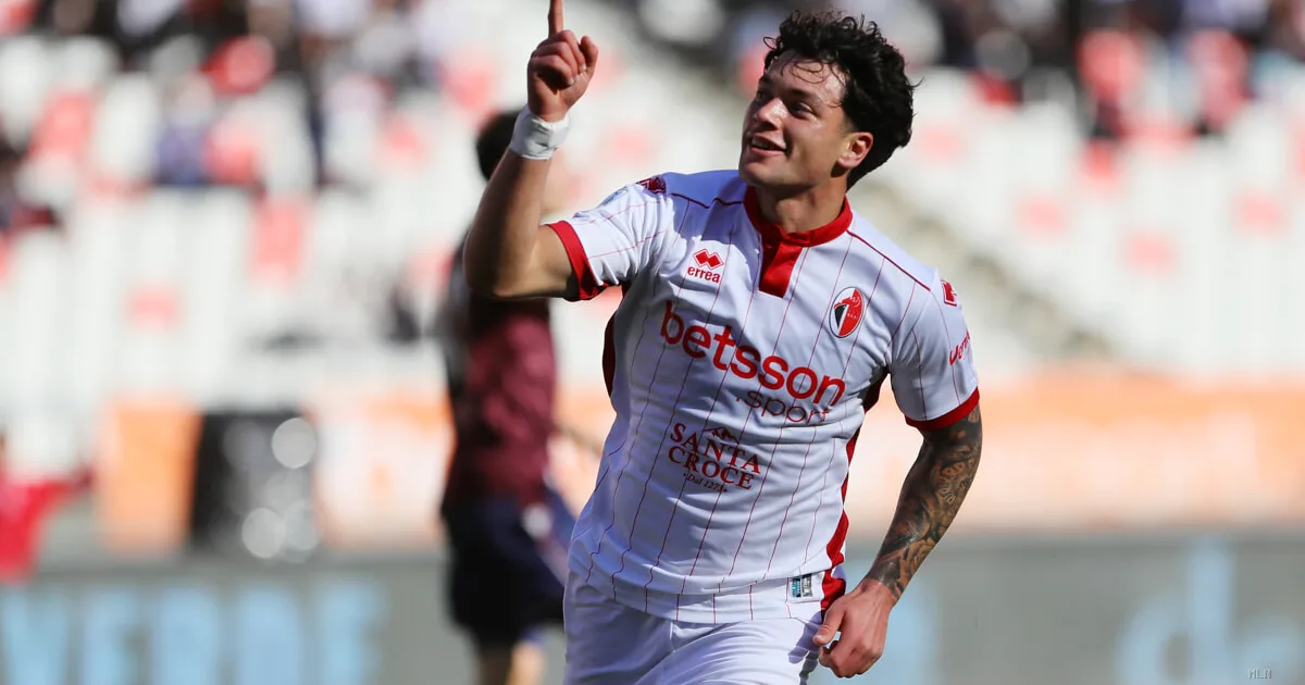 Il Bari demolisce la Reggiana 4-1 e respira in zona playout: Rao decisivo