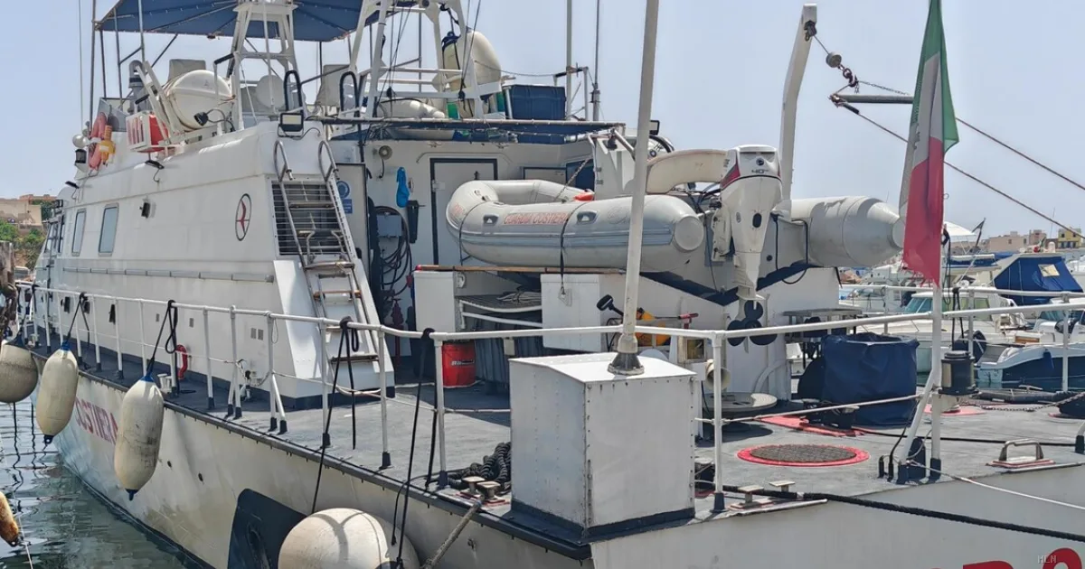 Tragedia nel Mediterraneo: barca si inabissa a Lampedusa, bambino della Sierra Leone disperso