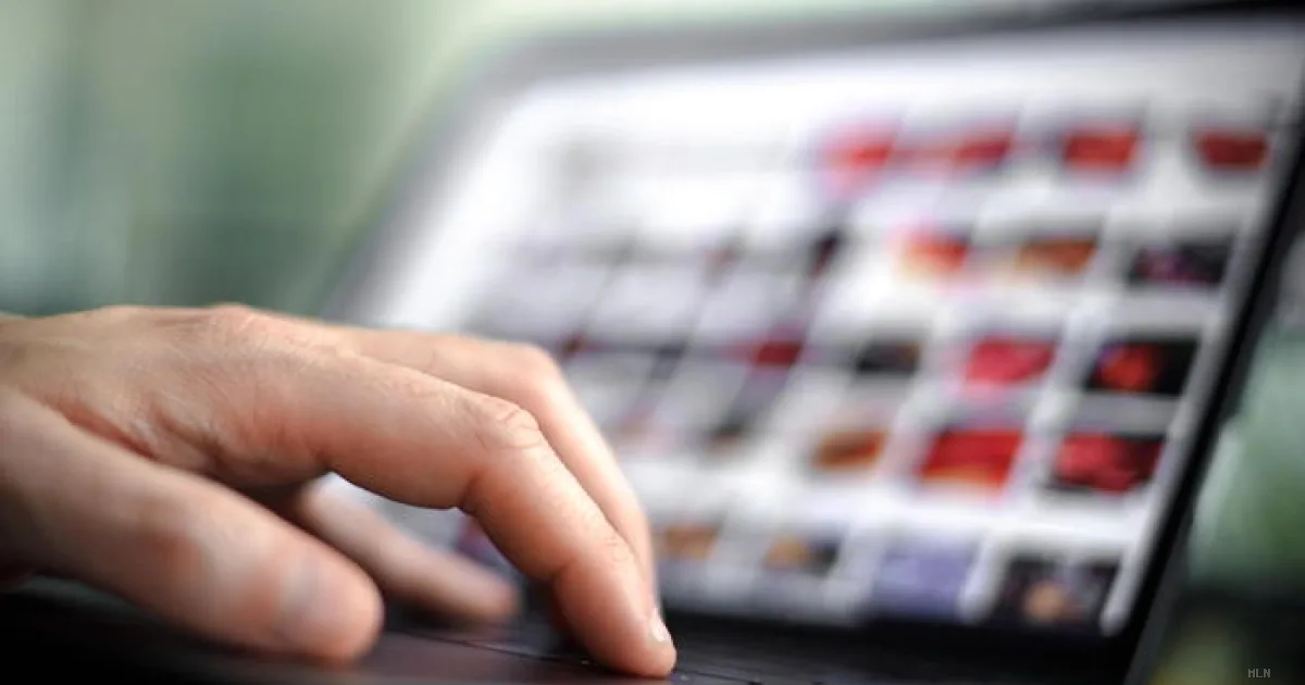 Giornalista e insegnante arrestati per abusi su minori: scambio di immagini pedopornografiche