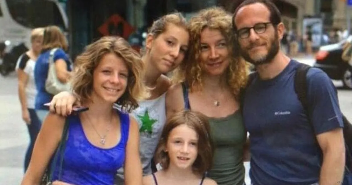 Una madre trasforma il dolore in romanzo: la storia di Margherita che cerca Maia e Micol