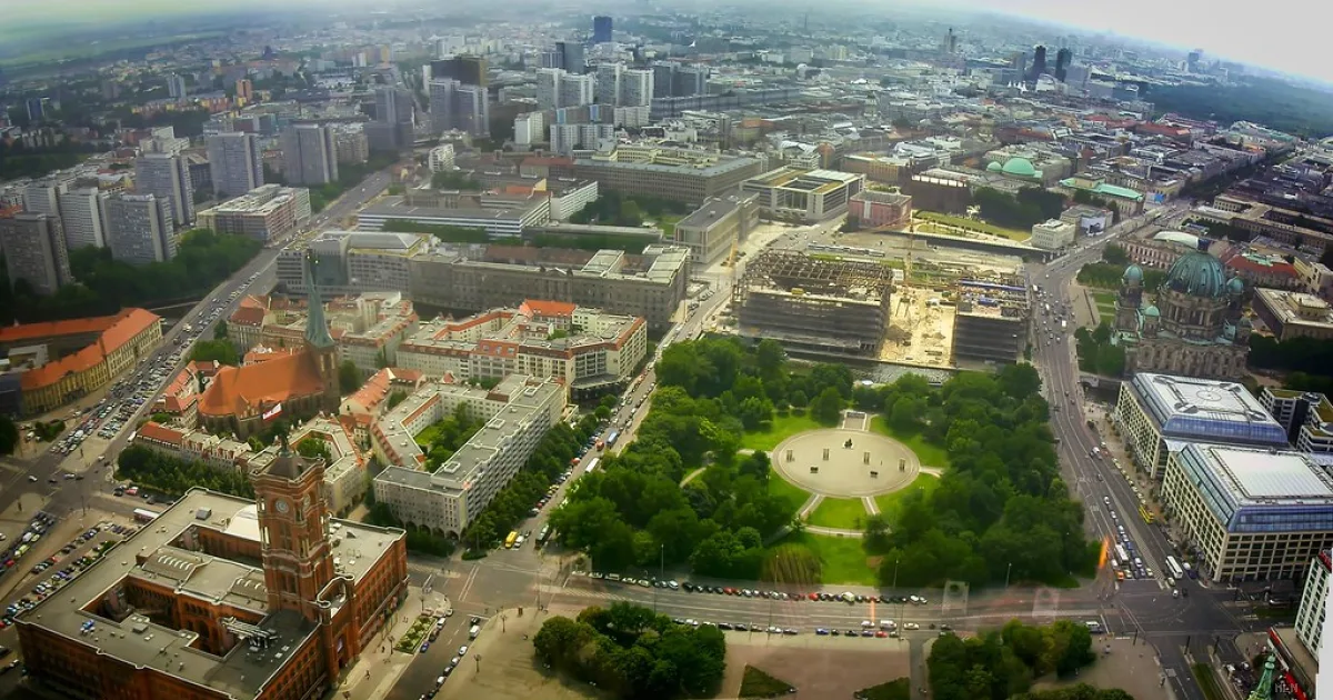 Il buco nelle sanzioni: come i pacchi dalla Germania raggiungono Mosca