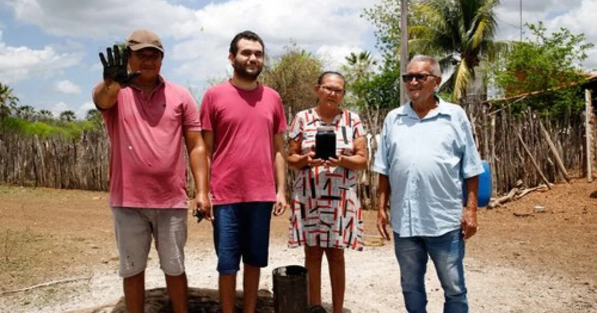 Brasile, agricoltore trova una misteriosa sostanza nera nel pozzo: potrebbe essere petrolio