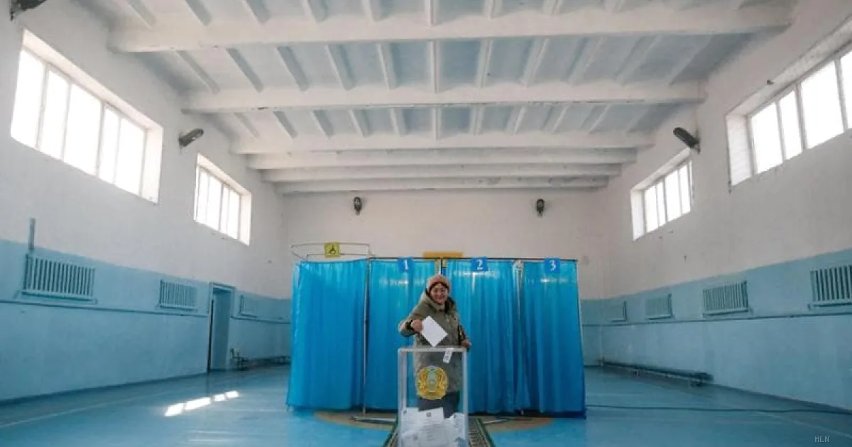 Kazakistan, il referendum che concentra il potere nelle mani del presidente Tokaev