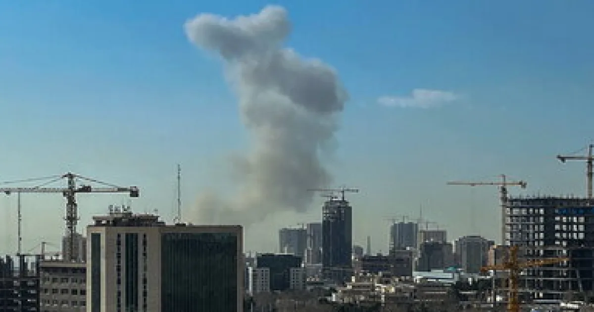 Escalation in Medio Oriente: Iran colpisce strutture Usa a Baghdad, attacco a petroliera negli Emirati