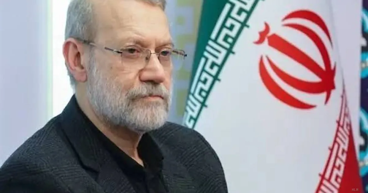 Israele colpisce Teheran: nel mirino Ali Larijani, l'uomo forte della sicurezza iraniana