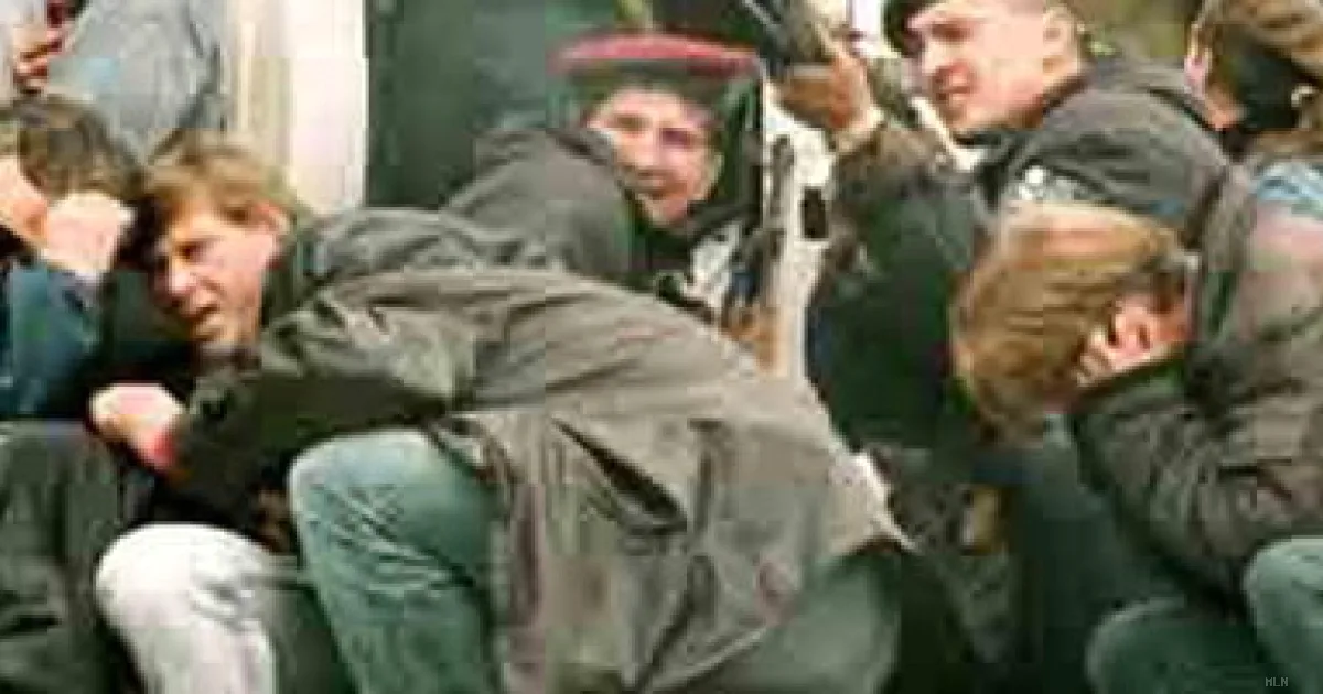 Sarajevo, i cecchini del weekend: spari ai civili con bossoli colorati per genere