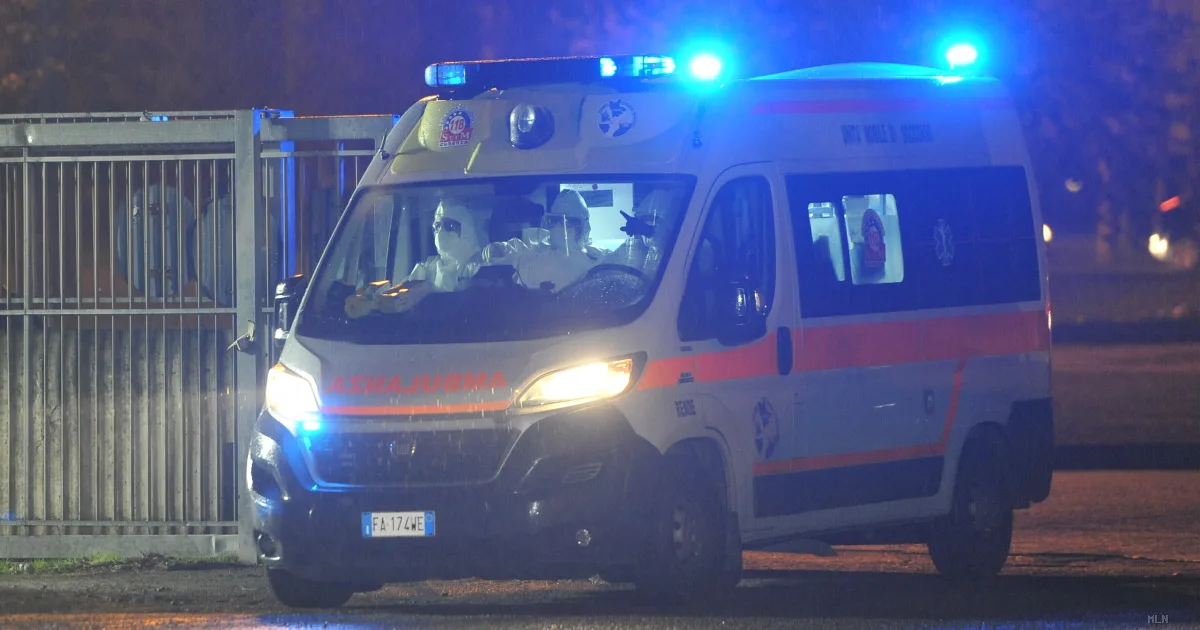 Napoli, auto travolge due donne sulle strisce: arrestato il conducente