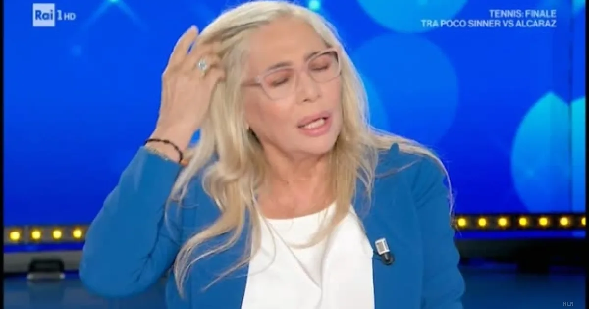 Venier annuncia l'addio a Domenica In: "A ottobre non ci sarò". Teo Mammucari riappare nei titoli di coda