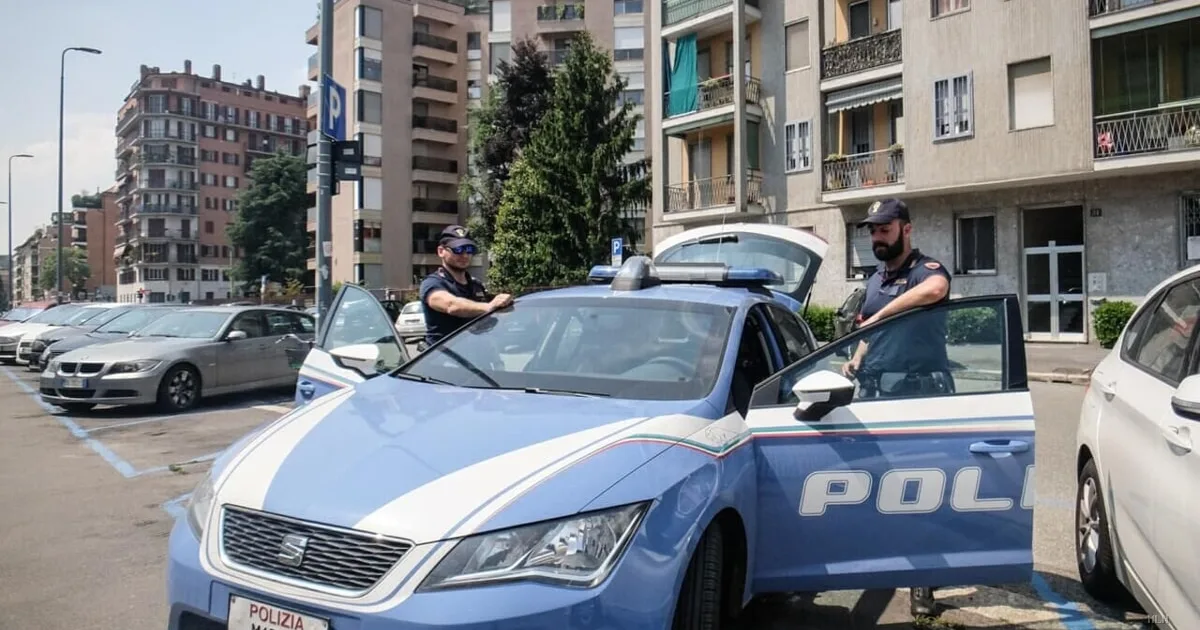 Milano, 49enne accoltella l'ex compagna e ferisce l'amico: arrestato per tentato omicidio