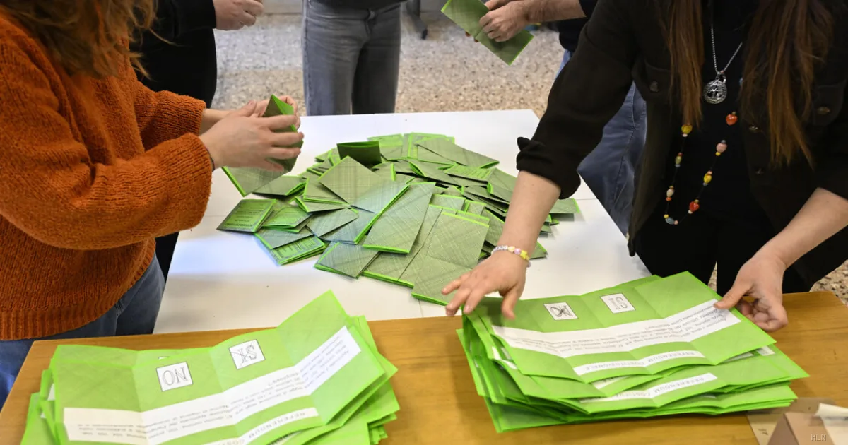 Referendum, il NO avanza nelle prime proiezioni: 53% contro 47%