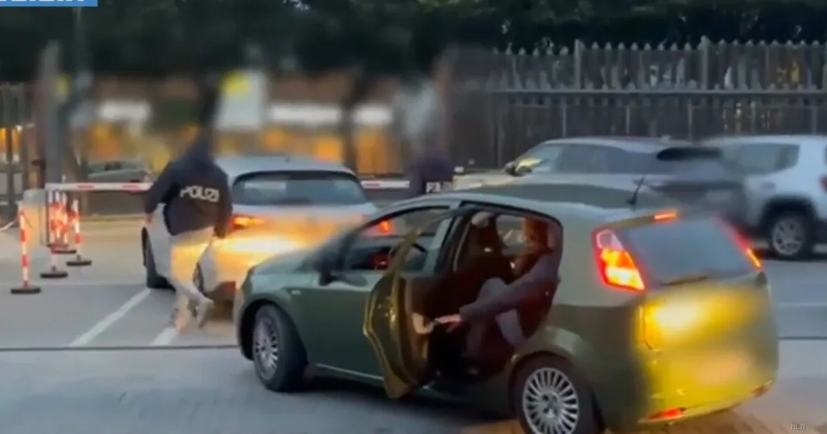 Catania, fermato il presunto artificiere anarchico: era latitante da Roma