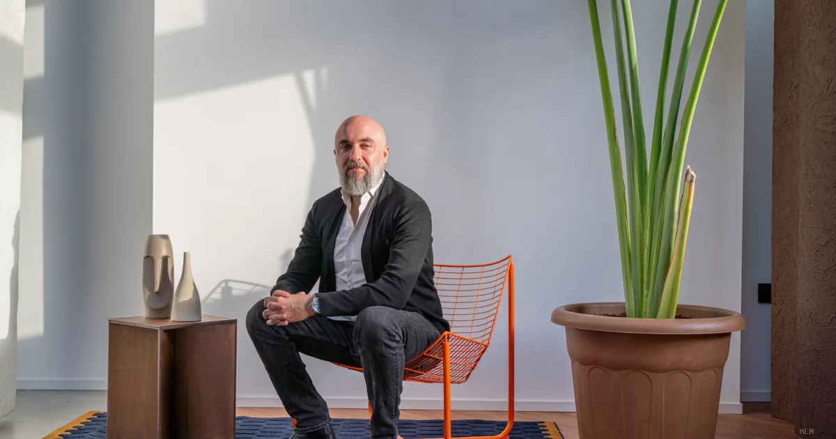 Airalo raggiunge il miliardo di valutazione: l'unicorno delle SIM digitali guidato da un ceo critico verso il capitalismo