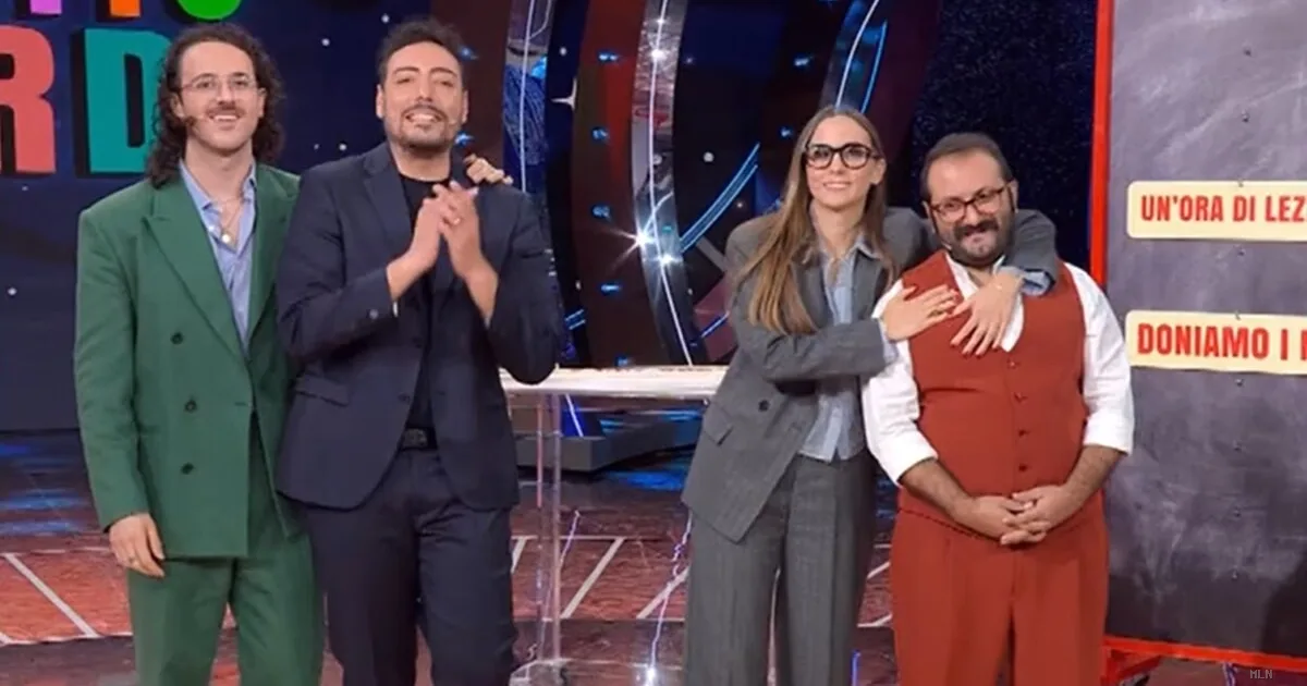 The Jackal debuttano in tv con 'Stasera a letto tardi': ospiti Maionchi, Caressa e Borghese