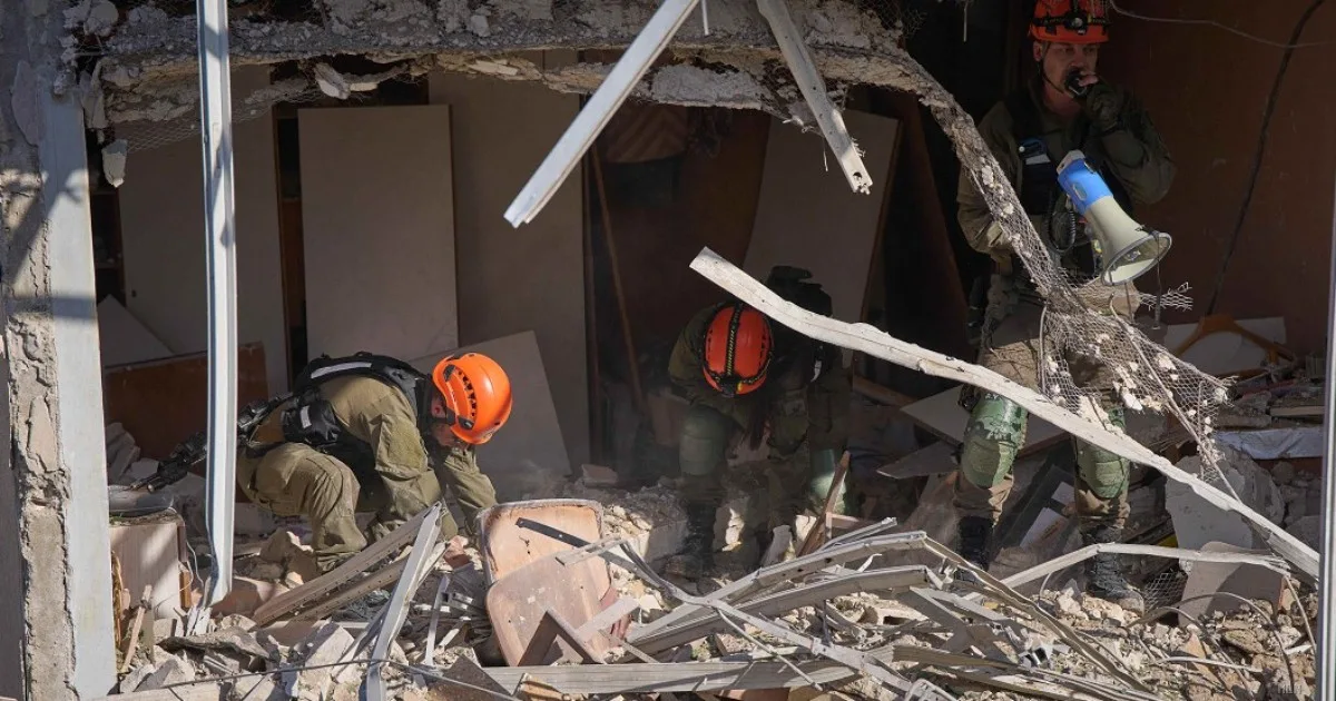 Escalation Medioriente: missili iraniani su Tel Aviv, raid israeliani su Teheran. Onu sonda negoziati