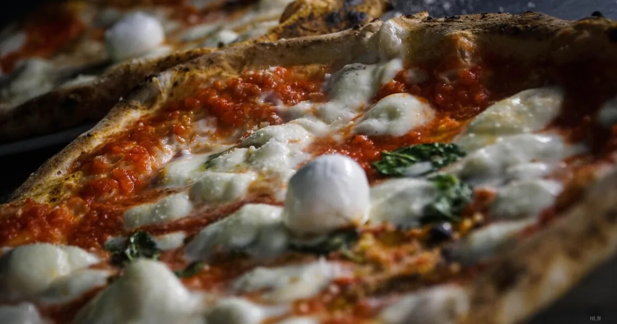 Chiama la polizia per ordinare pizza: l'intervento rivela una storia di povertà a Piacenza