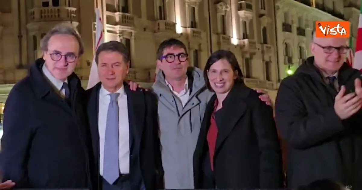 Campo largo in festa: Schlein, Conte, Bonelli e Fratoianni insieme dopo il no al referendum