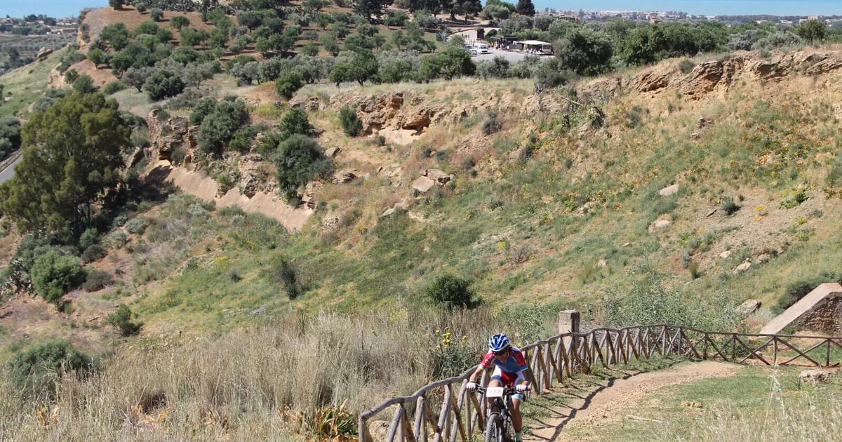 Agrigento, la sfida dei pedalatori: Virga difende il trono nella Granfondo tra i Templi