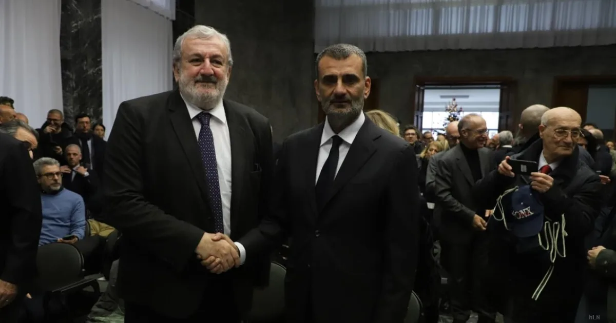 Csm frena la nomina di Emiliano come consigliere legale di Decaro in Puglia