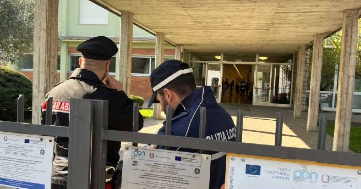 Trescore Balneario, professoressa aggredita e ferita da un alunno fuori da scuola