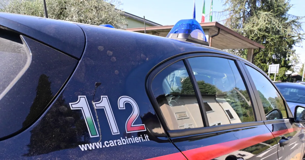 Accoltellamento a scuola: trovato materiale sospetto a casa del 13enne