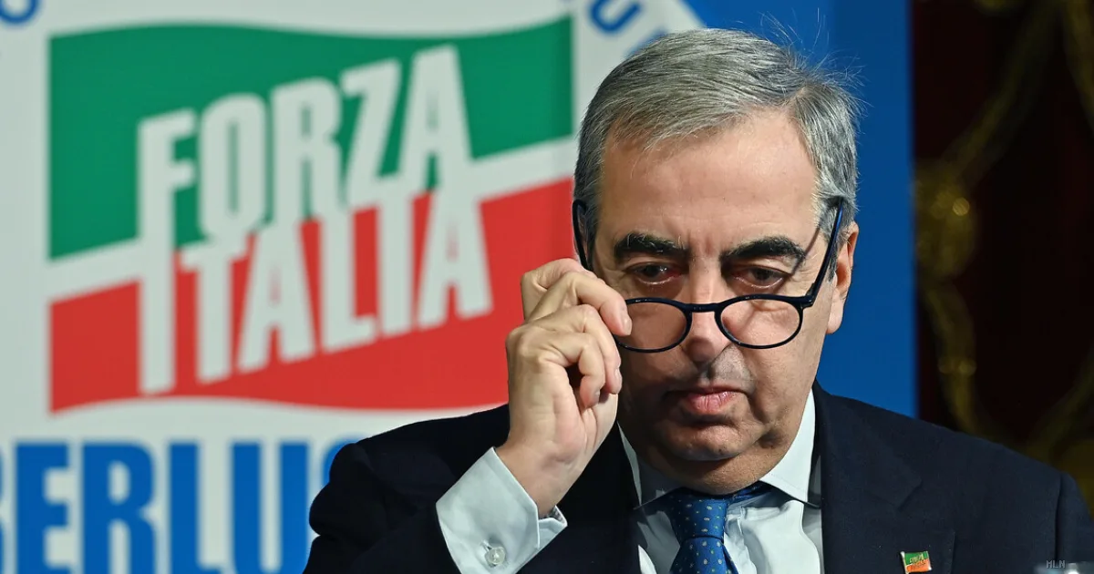 Gasparri lascia la guida dei senatori di Forza Italia: sfida aperta per il successore