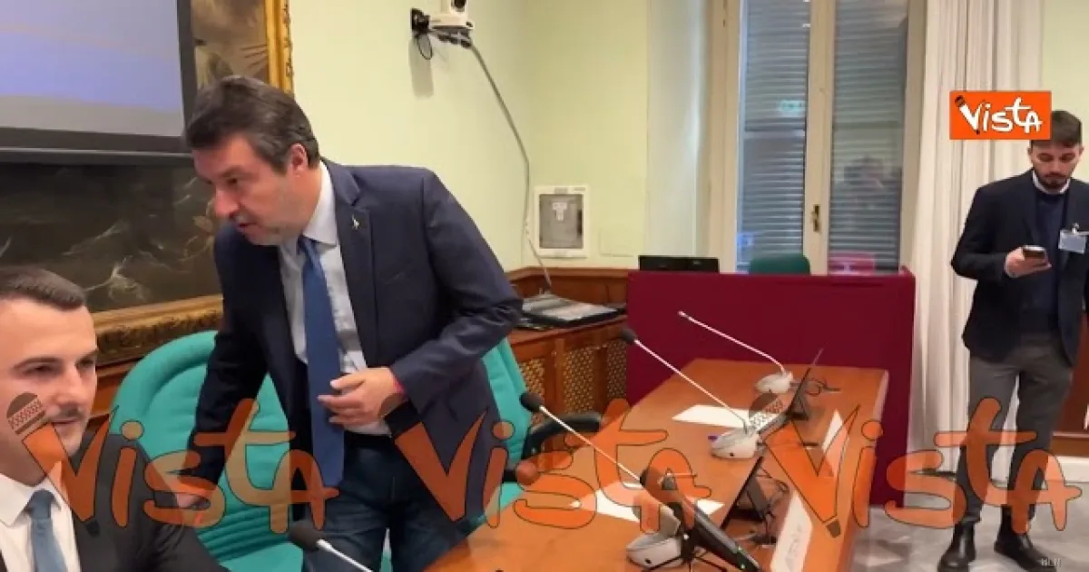 Salvini alla Camera per il riconoscimento dei romeni: la Lega promuove la minoranza linguistica