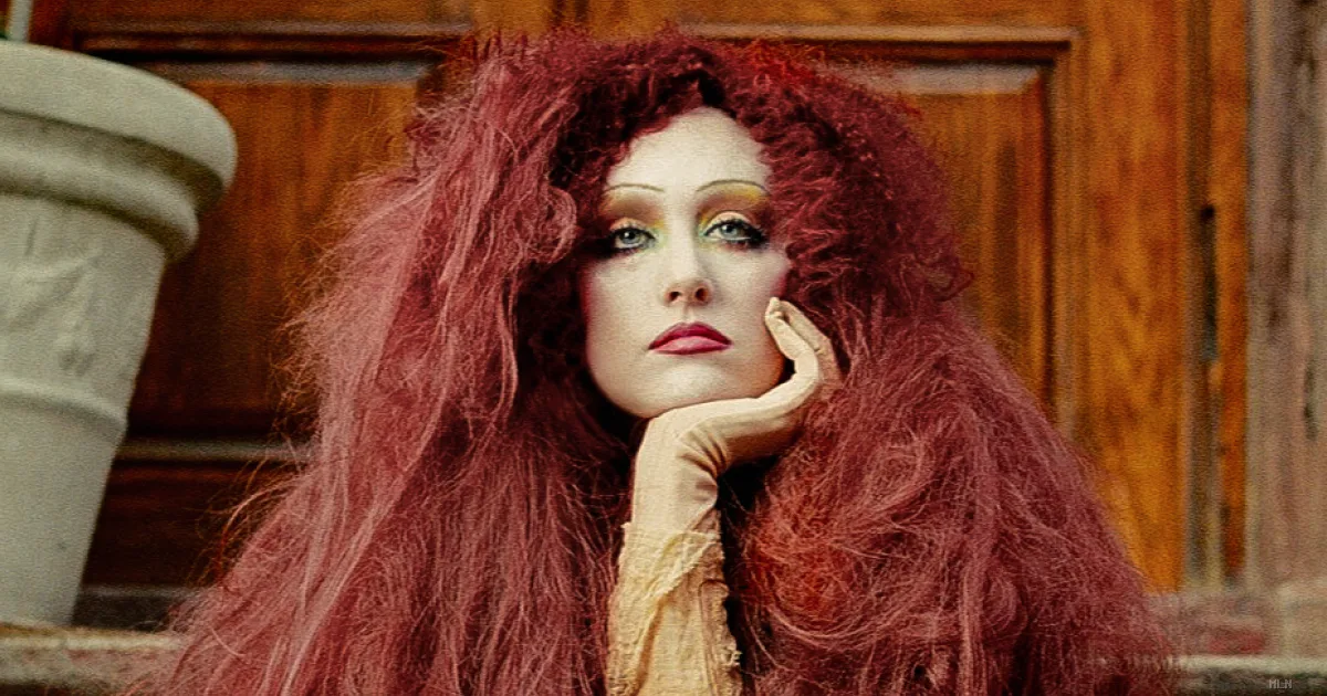 Sicurezza aggressiva in hotel: la guardia ammette tutto, Chappell Roan è estranea all'incidente