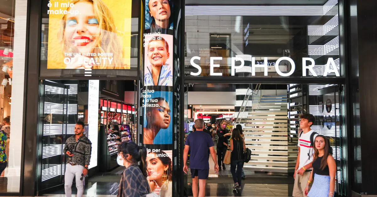 Antitrust contro i giganti della bellezza: sotto accusa le strategie che spingono le bimbe a creme antirughe