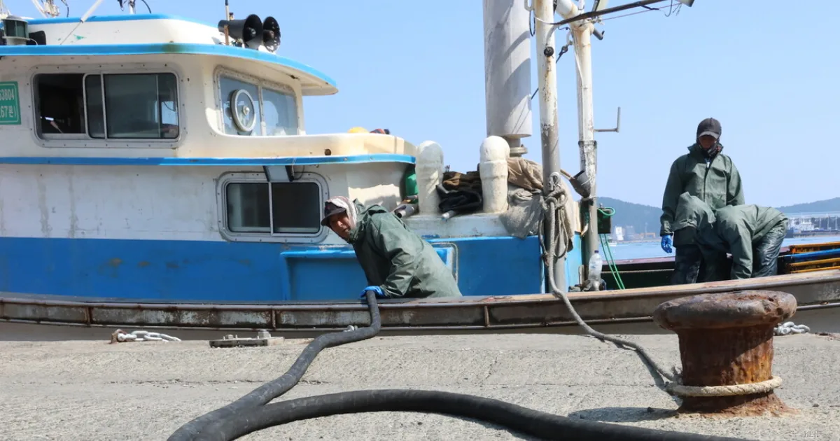 Crollo dei prezzi petroliferi: il greggio arretra su entrambi i fronti