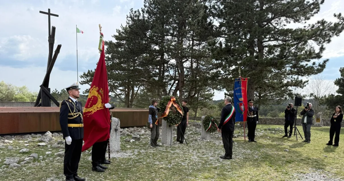 Gualtieri a Basovizza: 'Riconoscere il dramma del confine orientale per costruire pace'