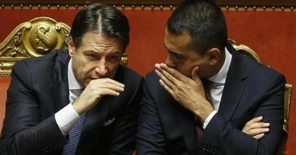 Di Maio replica a Conte: «Nel tuo libro distorsioni, io orgoglioso del ruolo con Mattarella e Draghi»