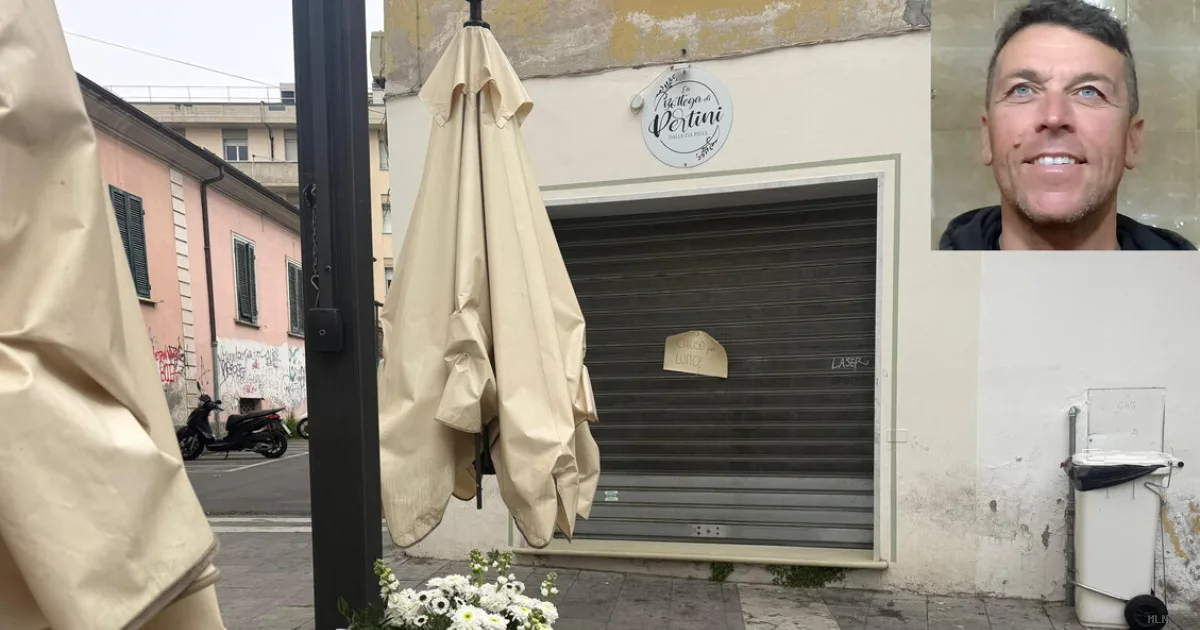 Massa, 47enne ucciso a colpi in piazza davanti al figlio: cinque indagati, tre sono minori