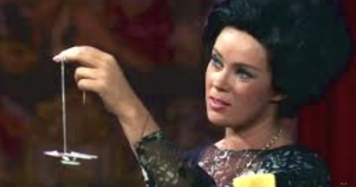 Addio ad Antoinette Bower, la diva che incantò Star Trek e la televisione d'oro americana